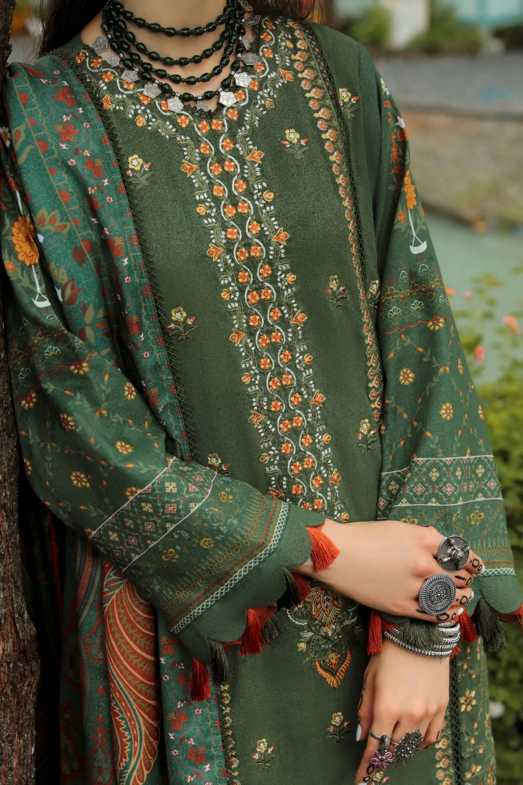 Aabyaan Tehzeeb Winter Edit – ZEENAT (AK-06)